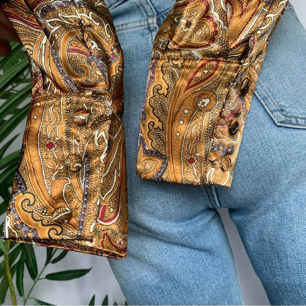 v i n t a g e :: Flowy High Neck Paisley Satin Blouse - Picture 7 of 11